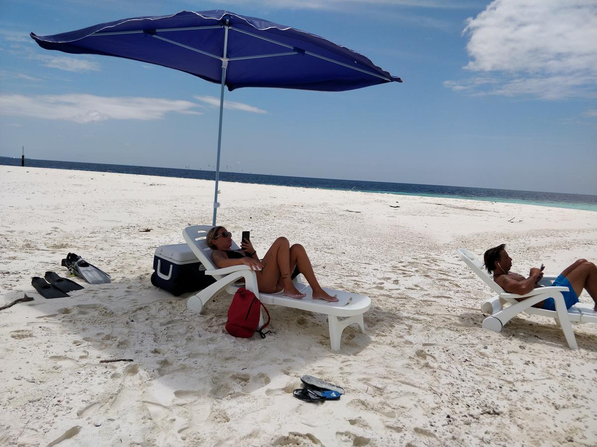 Island Guest Hotel Maamendhoo Ngoại thất bức ảnh